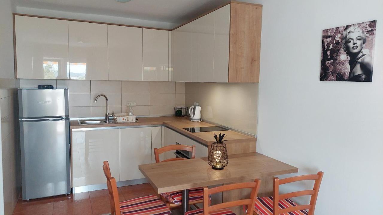 Apartments Nikola Caska نوفاليا المظهر الخارجي الصورة